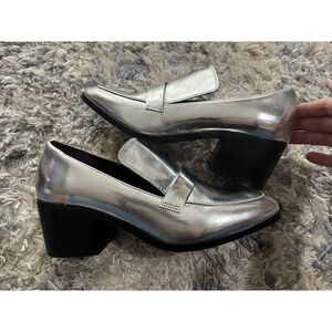 Kenzie Holland Heel Women Slip On Loafers,  Shoes Size 8.5 M Silver Display 5854